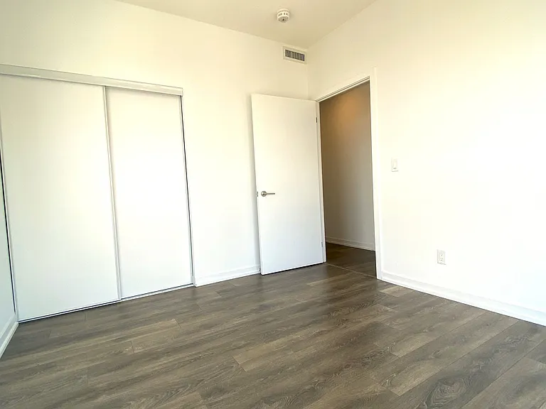 32 Forest Manor Rd #2705 — Photo 11