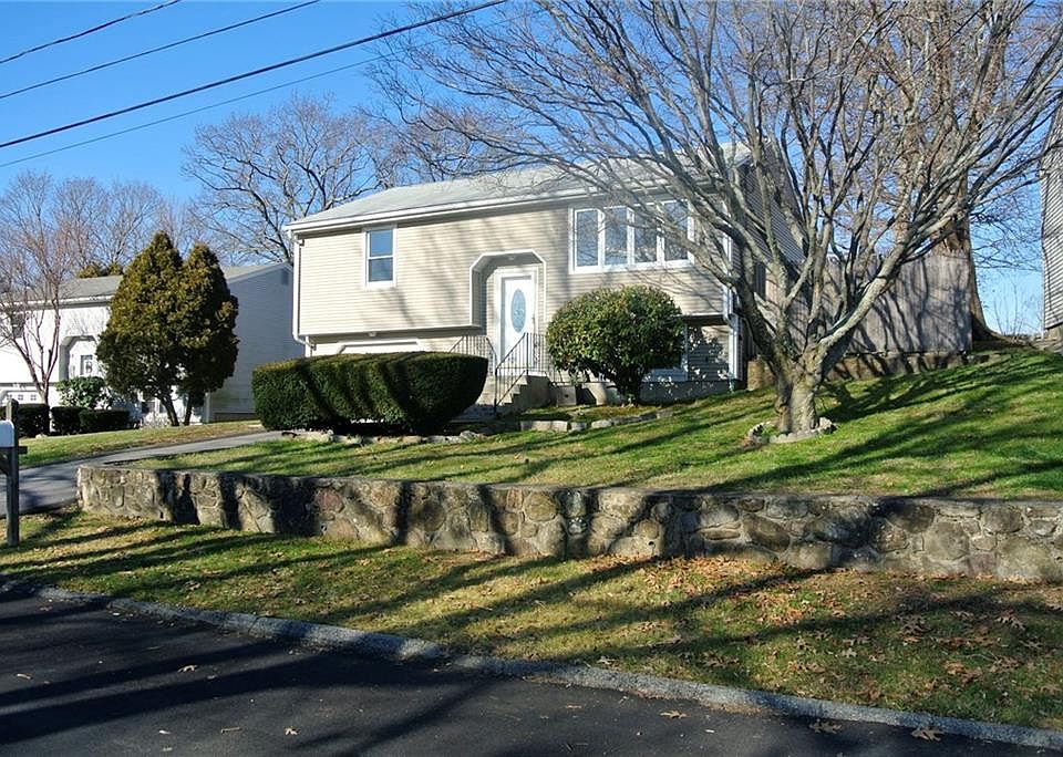 27 Highland Ave, Johnston, RI 02919 Zillow