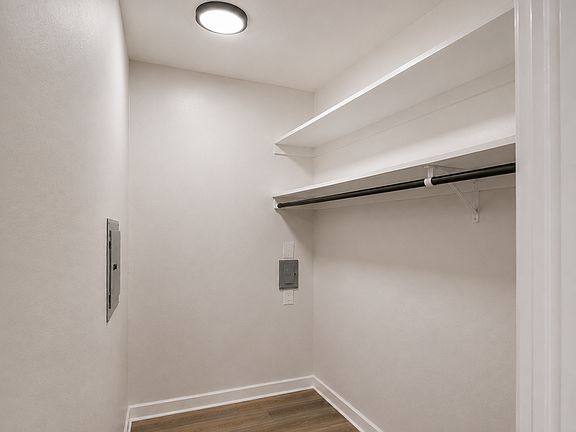 3rd image of 1312 N Adams St #2