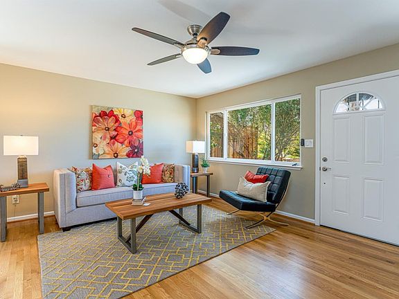5th image of 468 Skall Dr