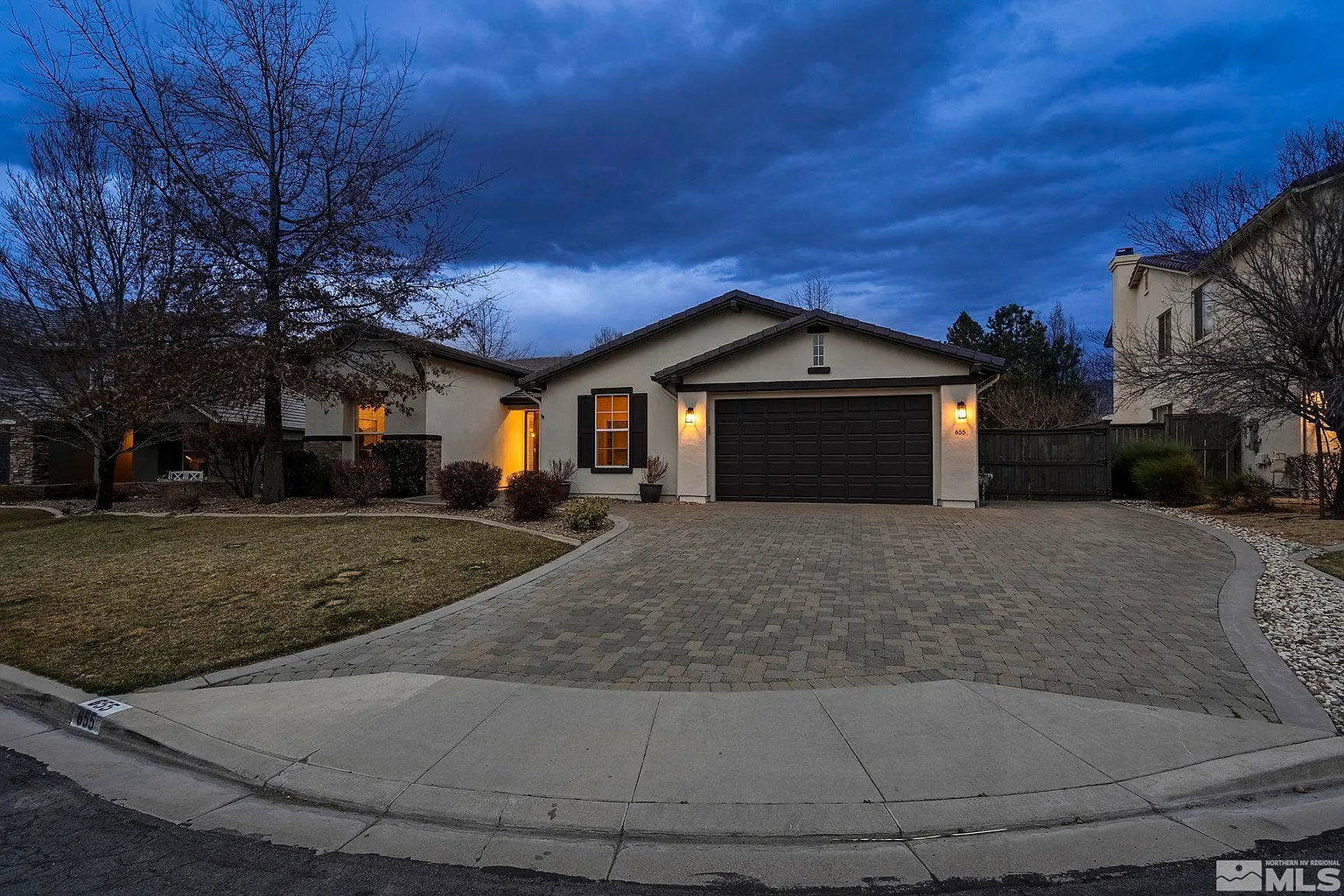 655 Royal Windsor Ct photo 1