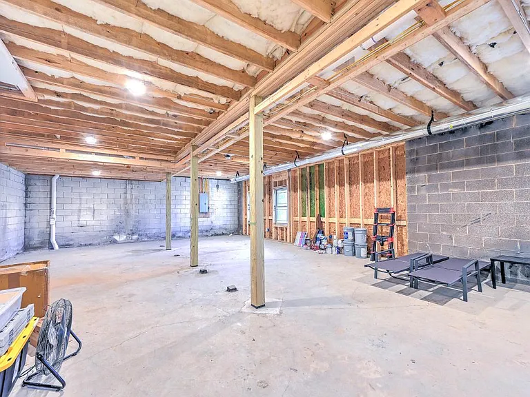 128 Old Fellowship Rd — Photo 22