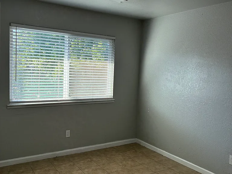 1715 W North Bear Creek Dr #A — Photo 33