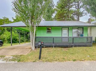 509 Locust Ave, Cabool, MO 65689