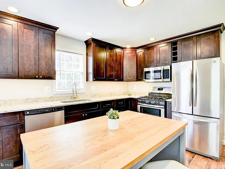 6341 Buffie Ct — Photo 12