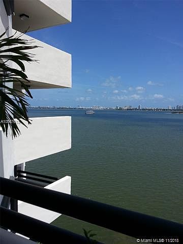 2nd image of 555 NE 30th St APT 802