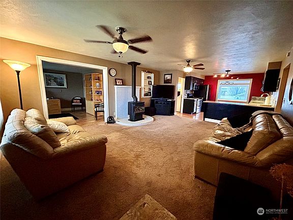 3rd image of 107 E 5th Avenue