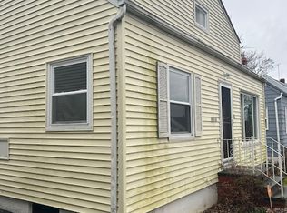 19516 Fairway Ave, Maple Heights, OH 44137
