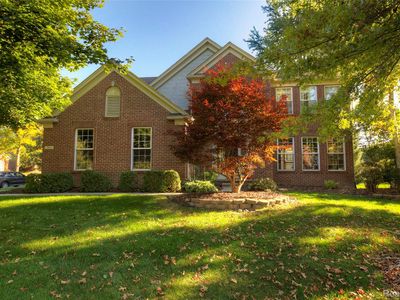 702 Westhills Dr, South Lyon, MI, 48178