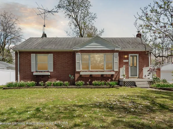 918 Clark Rd, Lansing, MI 48917