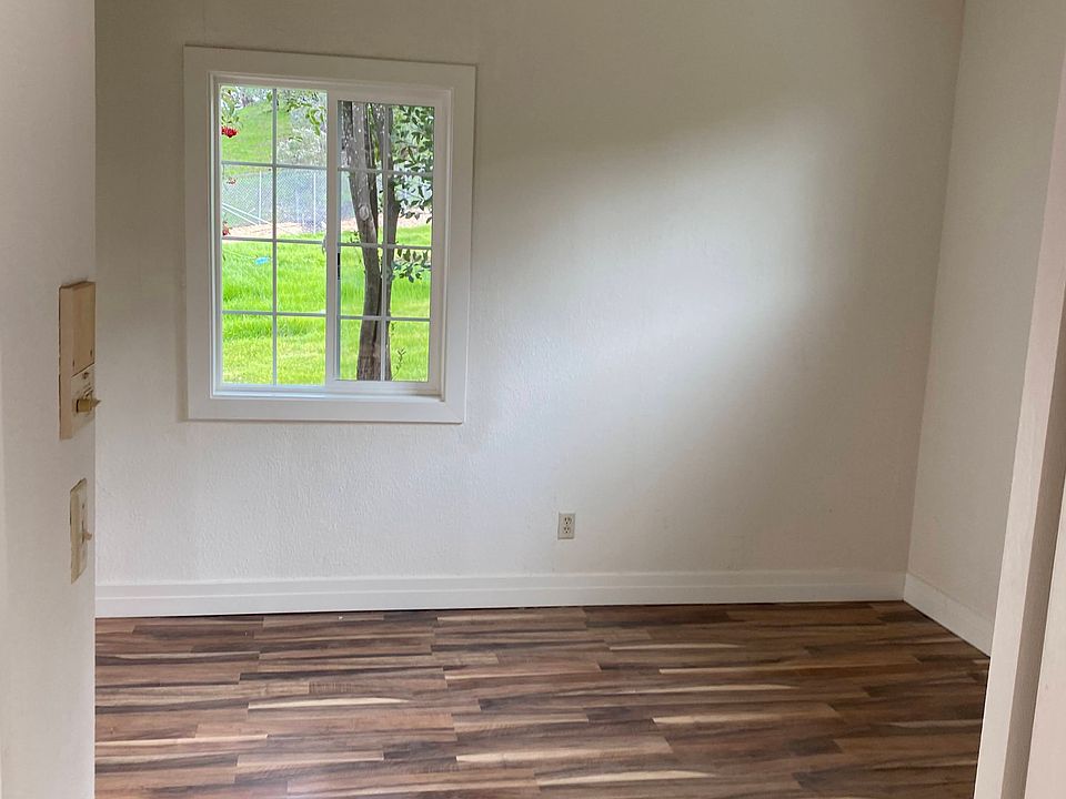 1st image of 20181 Almaden Rd