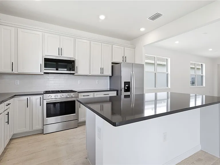1331 Haven Cir — Photo 8