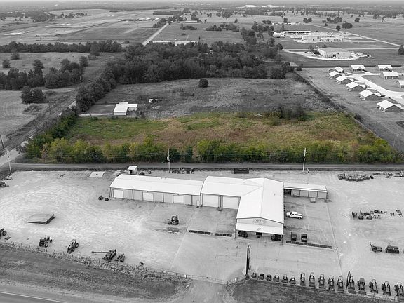 2nd image of 0 New Airport Rd
