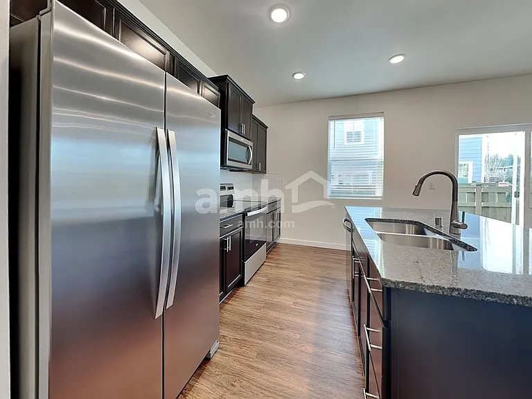 33018 Lookout Ln — Photo 3