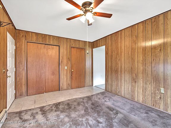 4th image of 14 Pebble Beach Ct