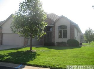 10157 Chestnut Cir N, Brooklyn Park, MN 55443