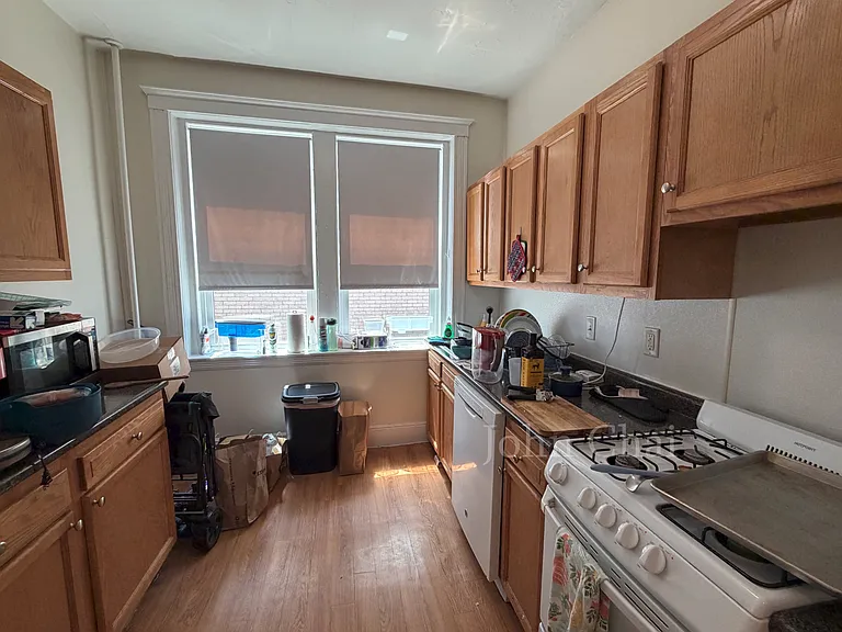 1810 Commonwealth Ave #23 — Photo 9