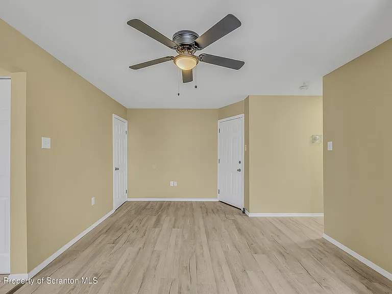 538 Birch St #3 — Photo 6