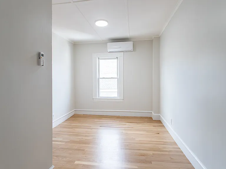 18 Fitzhenry Sq #11 — Photo 10