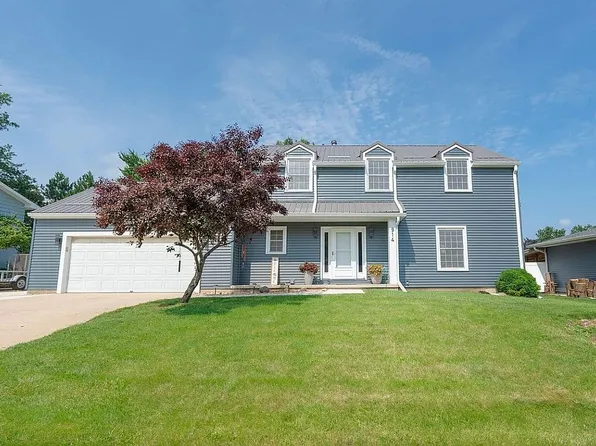914 Lynda Rd, Waterloo, IA 50701