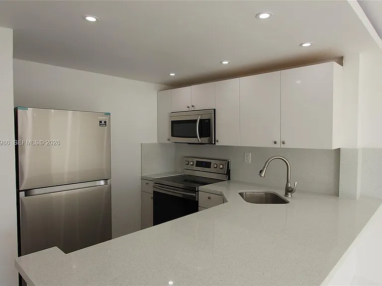 801 NW 47th Ave #614W — Photo 4