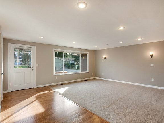 3rd image of 5705 37th St SE