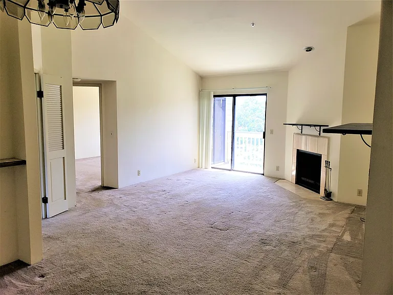 1950 Upas St #401 — Photo 5