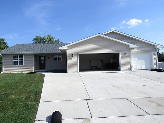 2nd image of 1612 Creston Park Dr