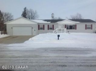 134 Poplar Ave, Lowry, MN 56349