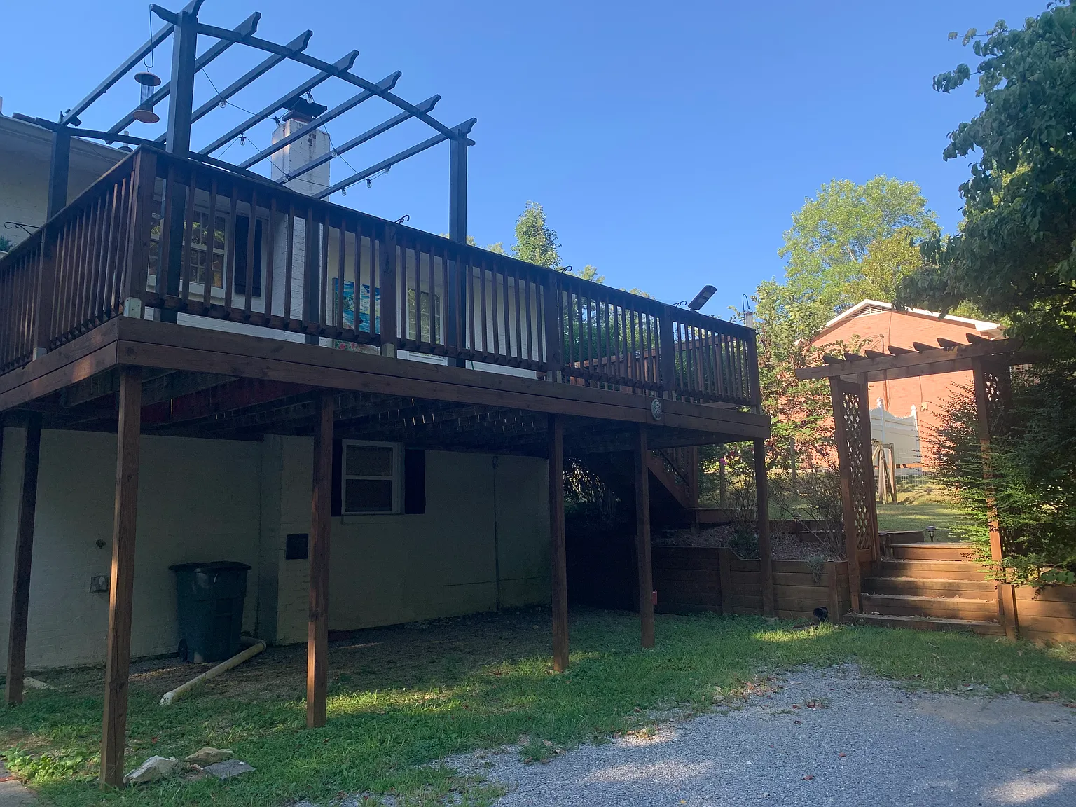 3 bed, 1751 sqft, $2,333 — Photo 4