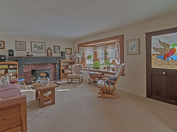 4th image of 957 Dwyer Ave