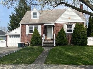 289 Berkshire Ave, New Milford, NJ 07646