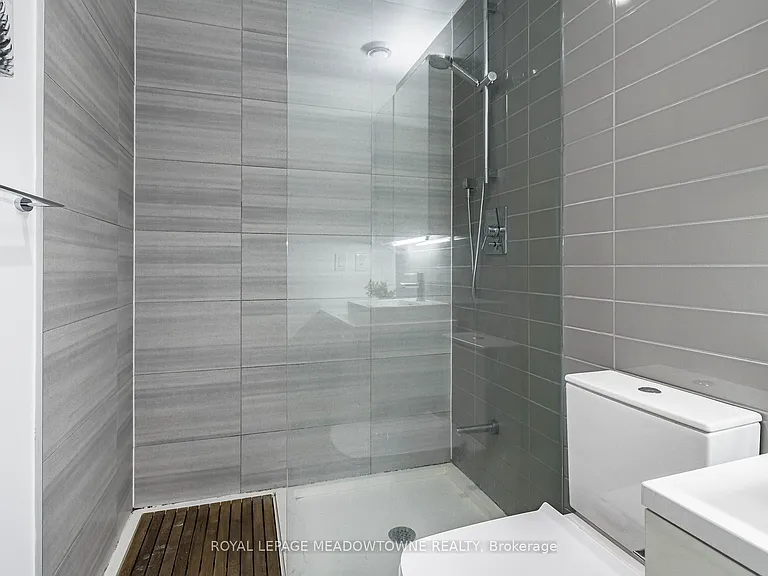 170 Bayview Ave #1902 — Photo 35