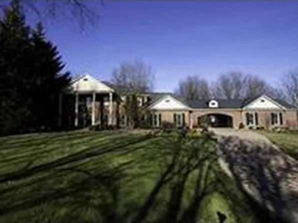 10400 Carriage Trl, Cincinnati, OH 45242