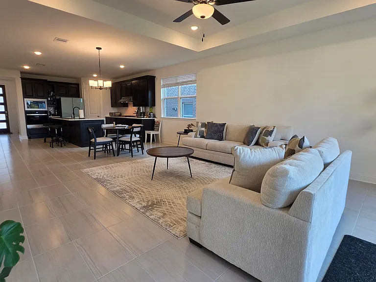 1513 Larson Ln — Photo 24