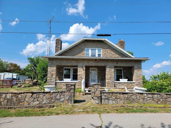 159 E Walnut St, Mount Olivet, KY 41064