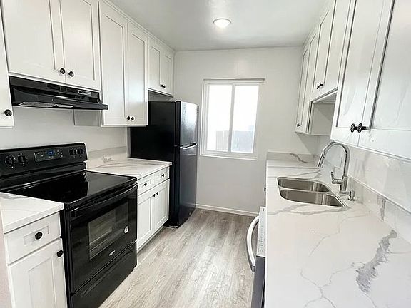 5th image of 1424 Greenfield Ave APT 1