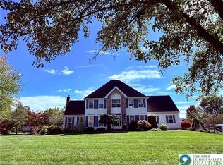 5020 Long Dr, Bethlehem, PA 18020