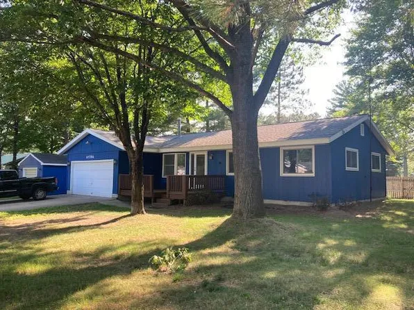 10786 Beaver St, Gaylord, MI 49735
