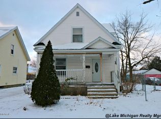 375 W 17th St, Holland, MI 49423