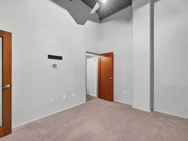 1136 Washington Ave #611 — Photo 13