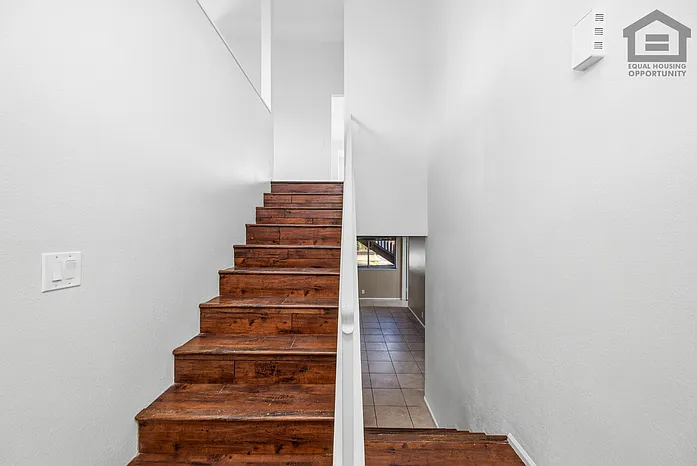 7202 W Corrine Dr — Photo 7