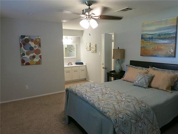 4th image of 3211 Darnell Dr