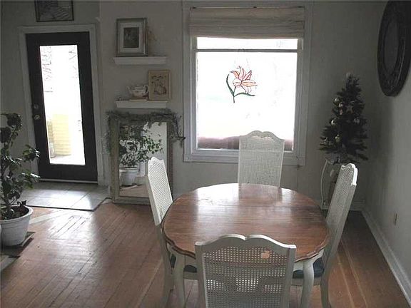 5th image of 315 Broadwater Ave