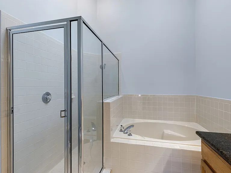 8026 Waldorf Ct — Photo 18