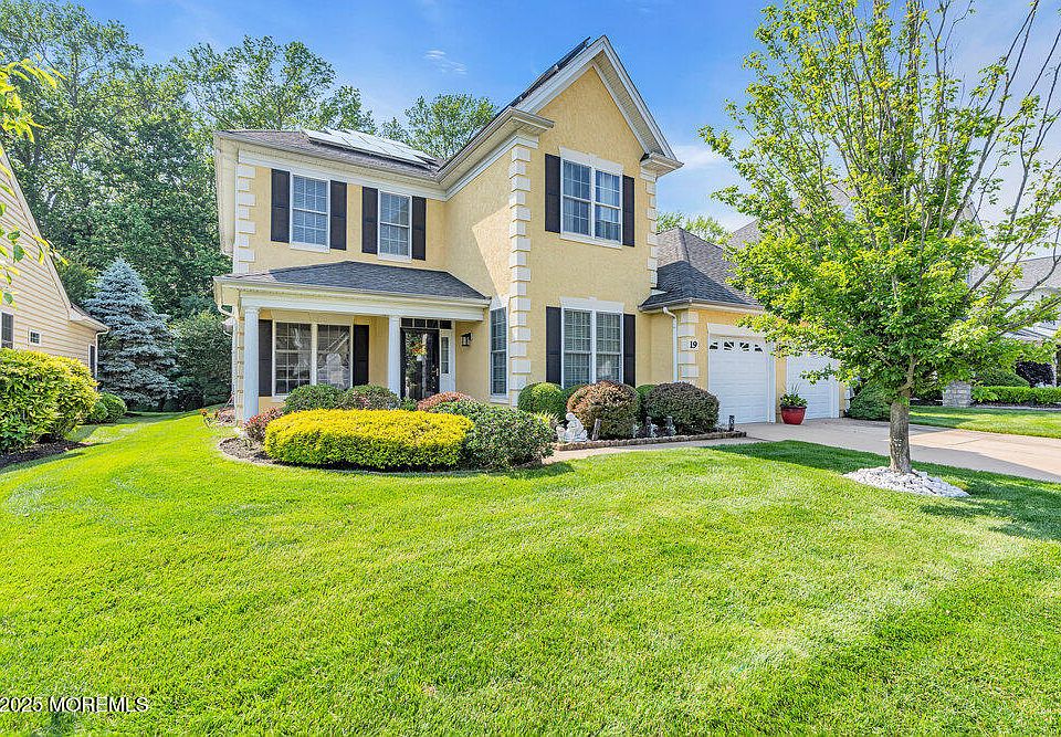 1st image of 19 Carleton Drive
