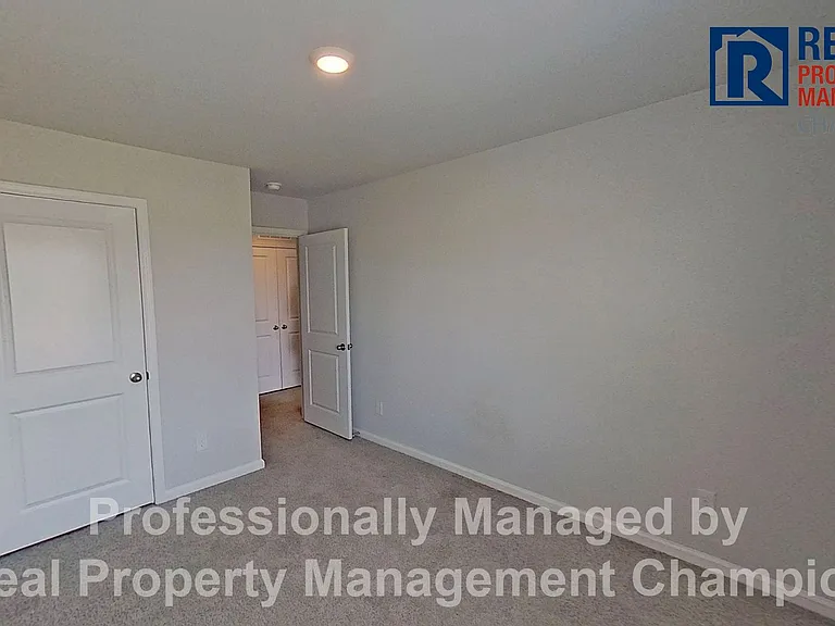 3110 Lobelia Ln — Photo 15