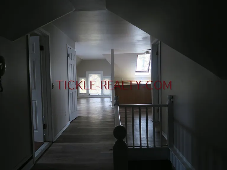 12 Birch Cres — Photo 2