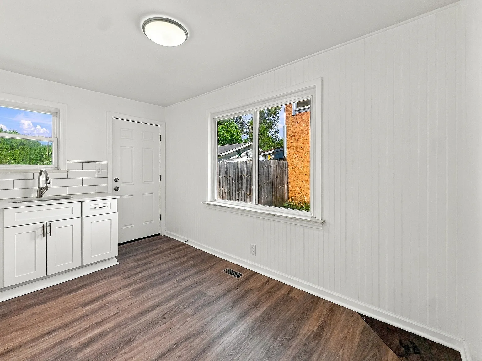 2223 Bergin - 1 — Photo 2