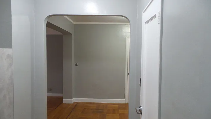 Rented by LG Realty Solutions Inc | media 7